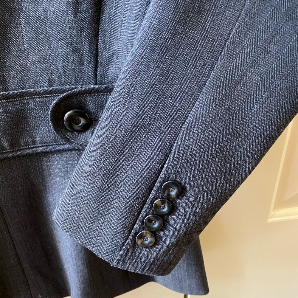 Ricki’s Jacket - Picture 4 of 5